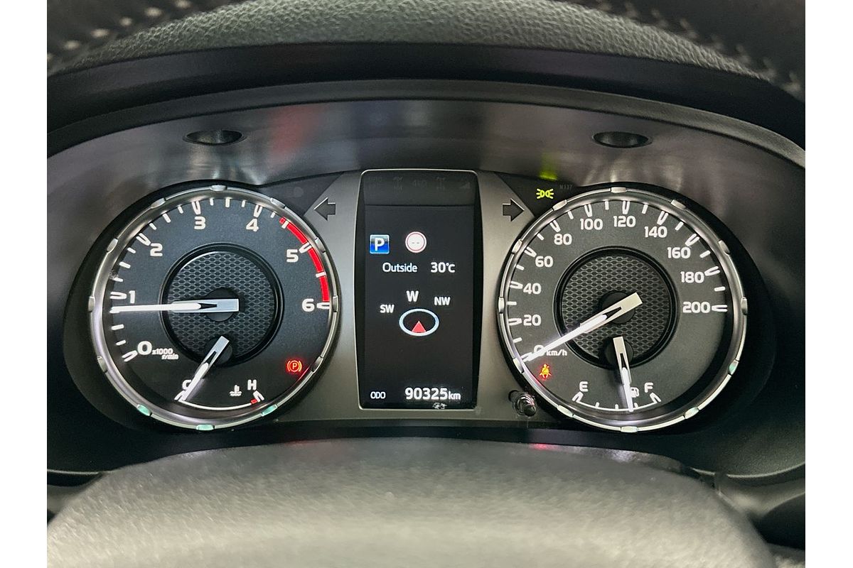 2020 Toyota Hilux SR5 GUN126R 4X4