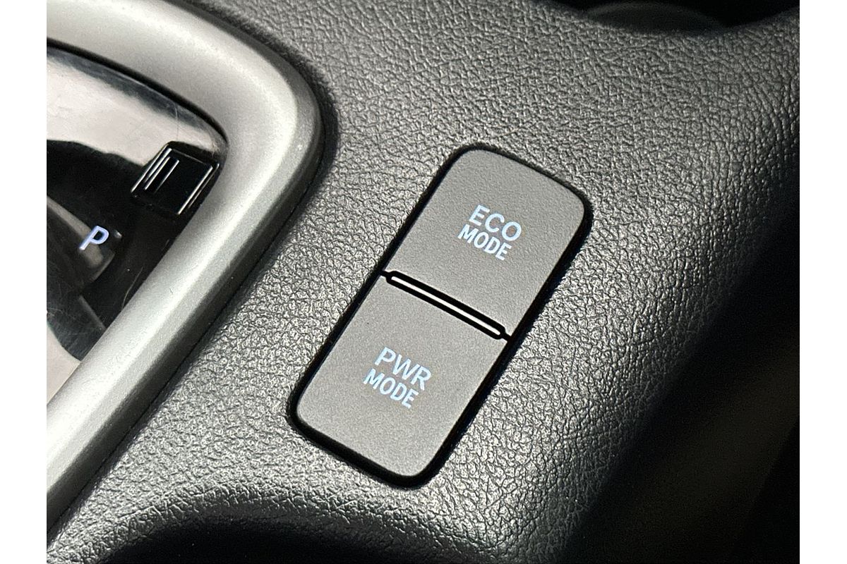 2020 Toyota Hilux SR5 GUN126R 4X4