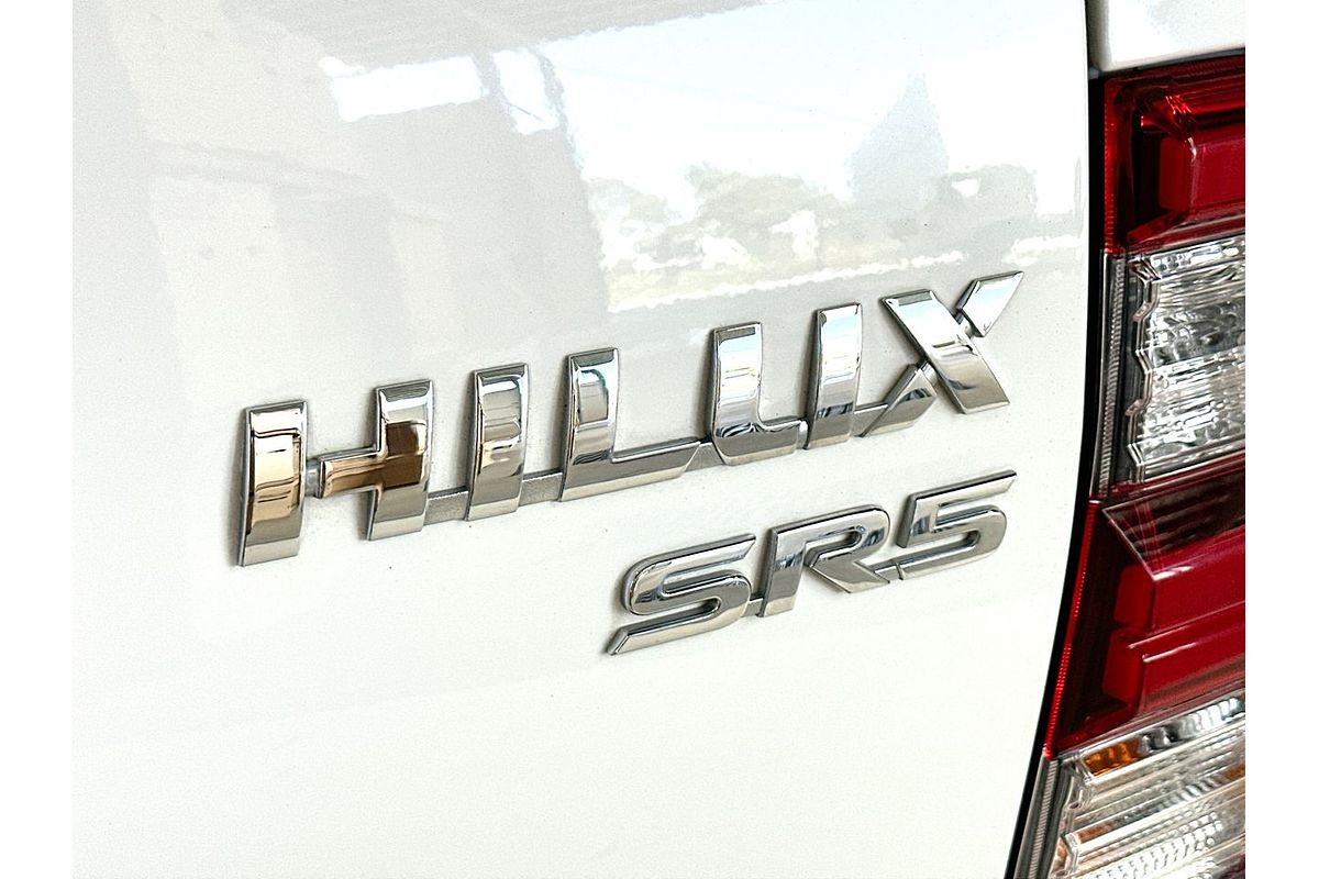 2020 Toyota Hilux SR5 GUN126R 4X4