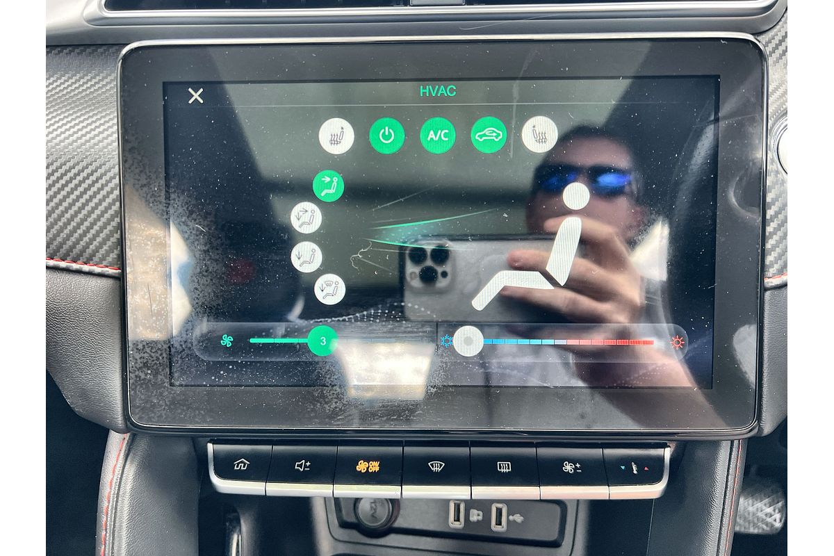 2020 MG ZS Essence AZS1