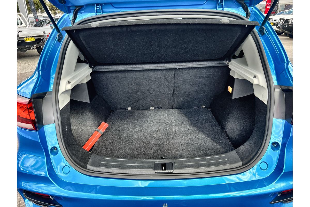 2020 MG ZS Essence AZS1