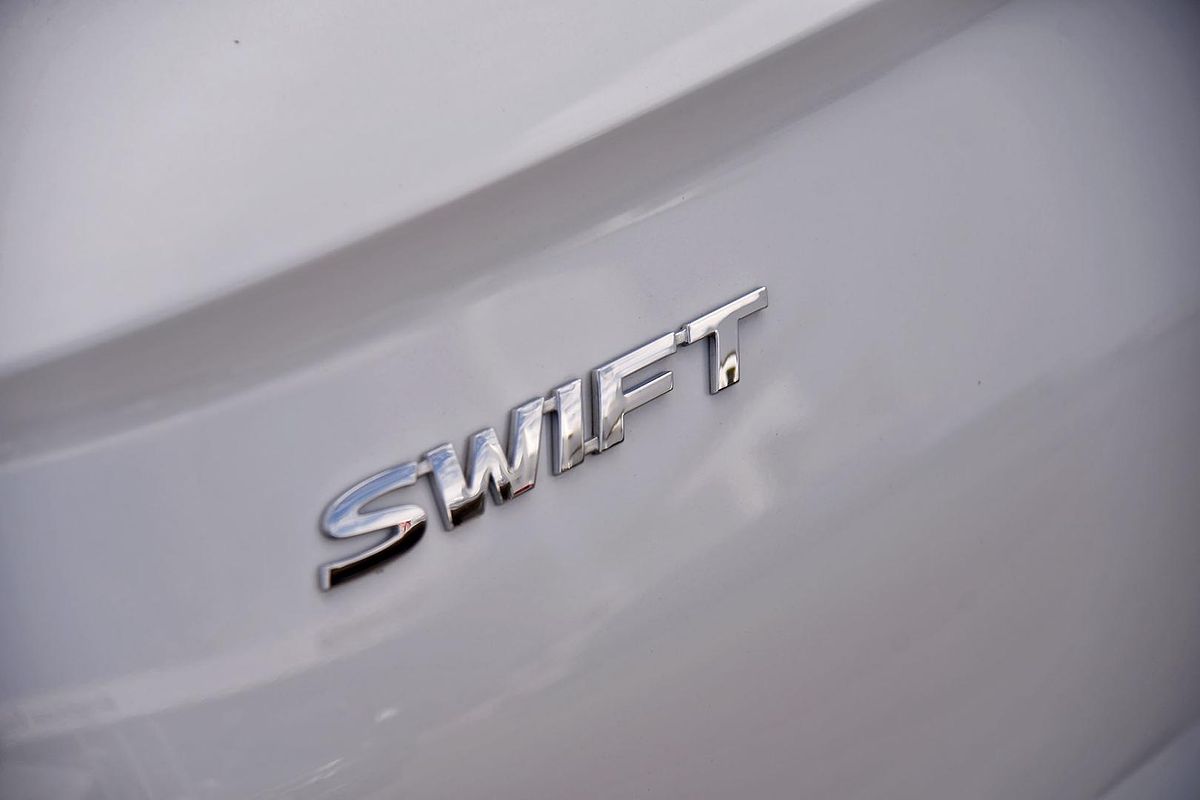 2024 Suzuki Swift Hybrid Plus UZ