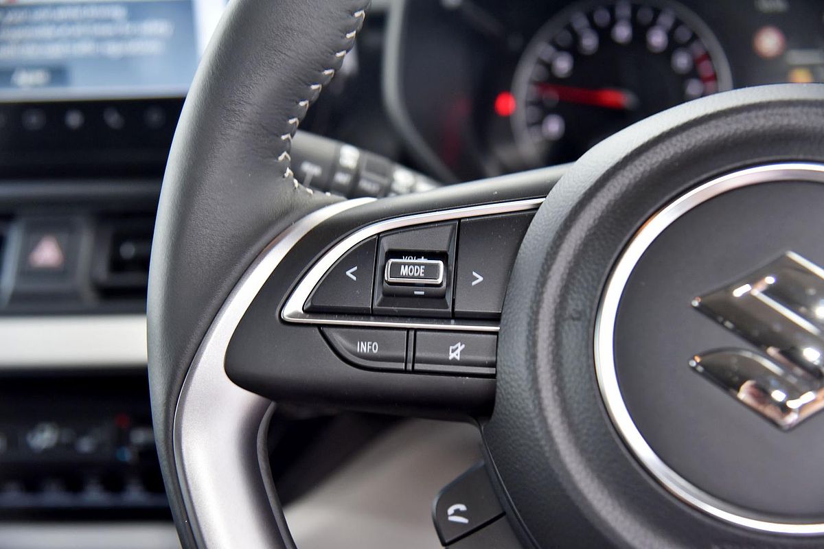 2024 Suzuki Swift Hybrid Plus UZ