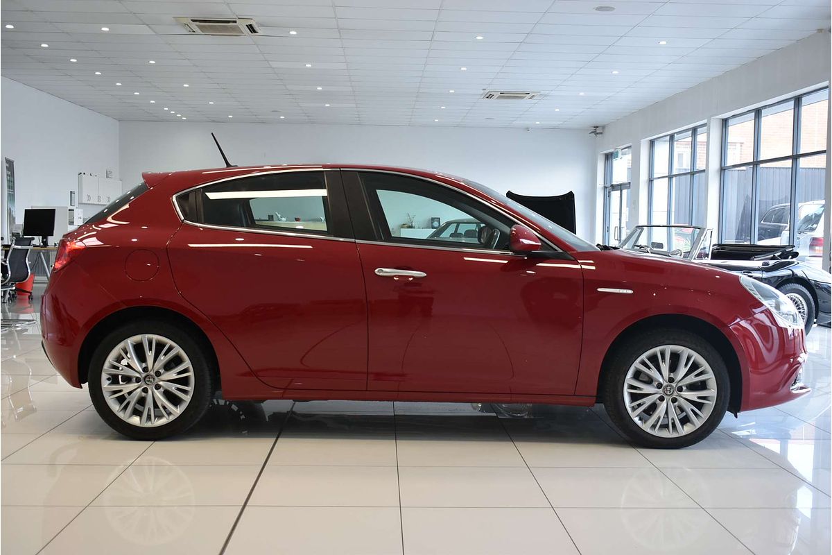 2018 Alfa Romeo Giulietta Super Series 2
