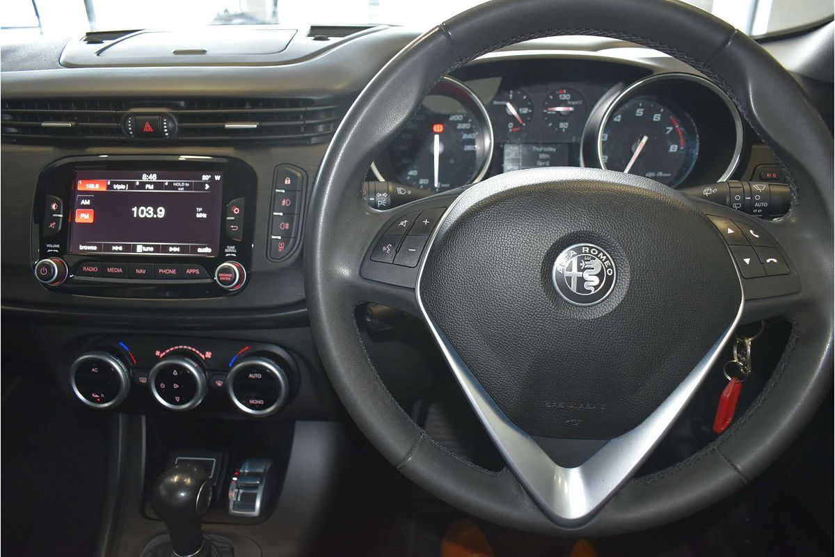 2018 Alfa Romeo Giulietta Super Series 2