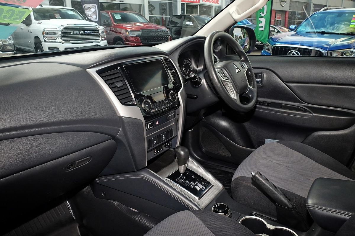 2019 Mitsubishi Triton GLX+ MR 4X4