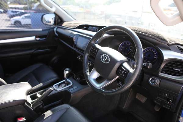 2015 Toyota Hilux SR5 GUN126R 4X4