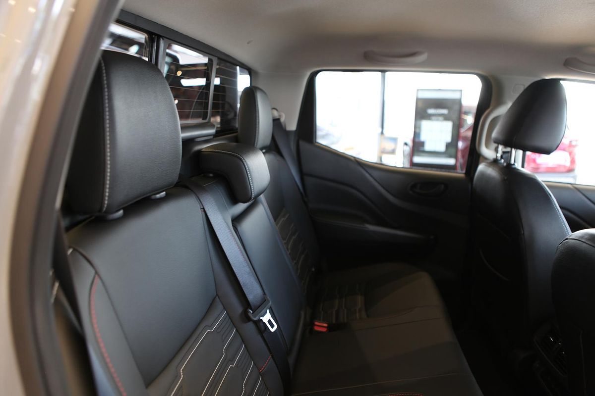 2025 Nissan Navara PRO-4X D23 4X4