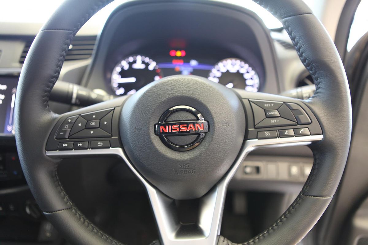2025 Nissan Navara PRO-4X D23 4X4