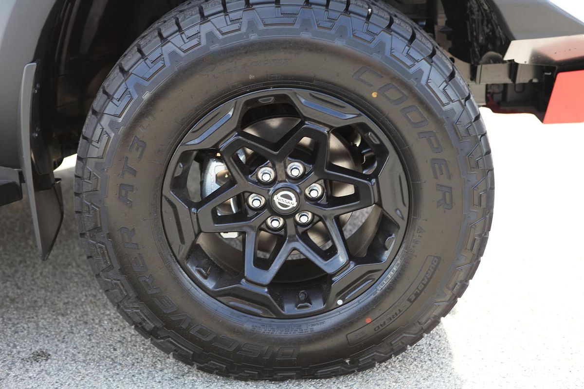 2024 Nissan Navara PRO-4X Warrior D23 4X4