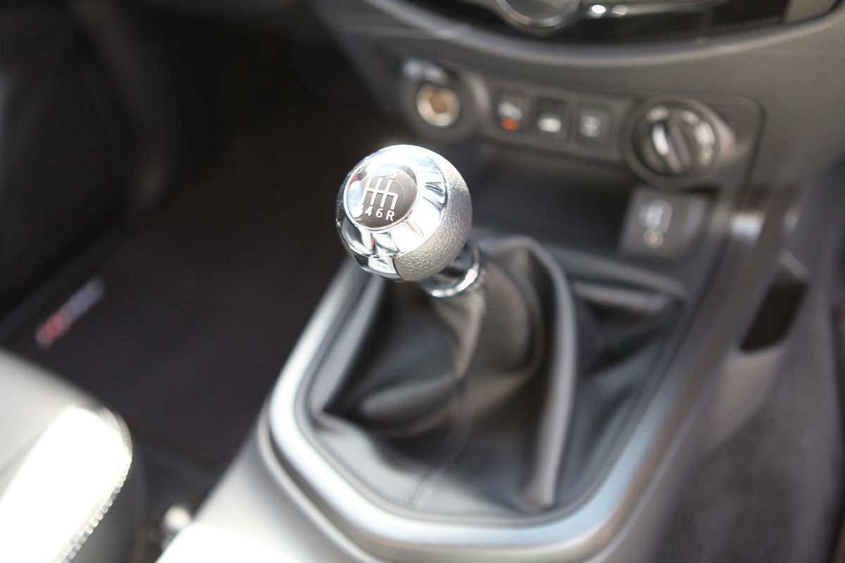 2024 Nissan Navara PRO-4X Warrior D23 4X4