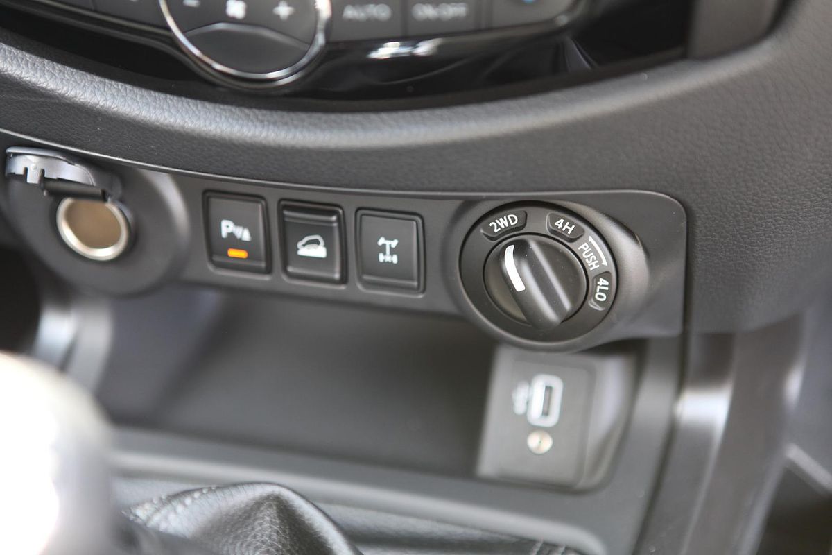 2024 Nissan Navara PRO-4X Warrior D23 4X4