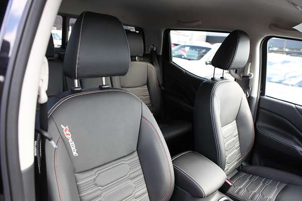 2025 Nissan Navara PRO-4X D23 4X4