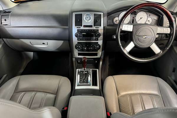 2006 Chrysler 300 C 5.7L V8 SEDAN