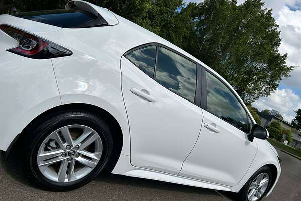 2022 Toyota Corolla Ascent Sport Mzea12R