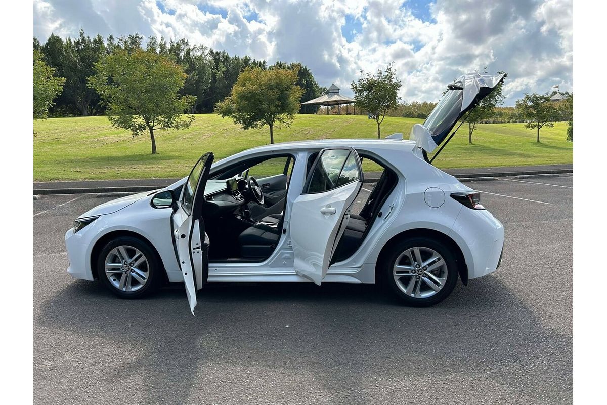 2022 Toyota Corolla Ascent Sport Mzea12R