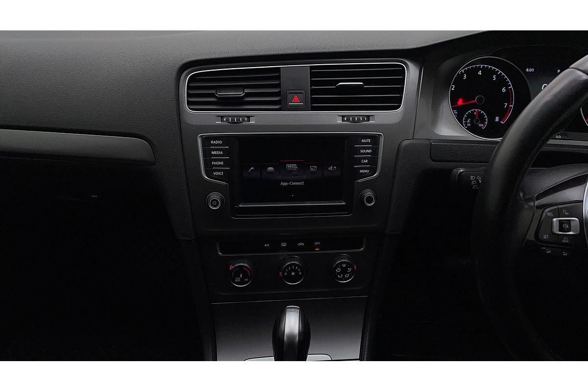 2016 Volkswagen Golf 92TSI Trendline 7