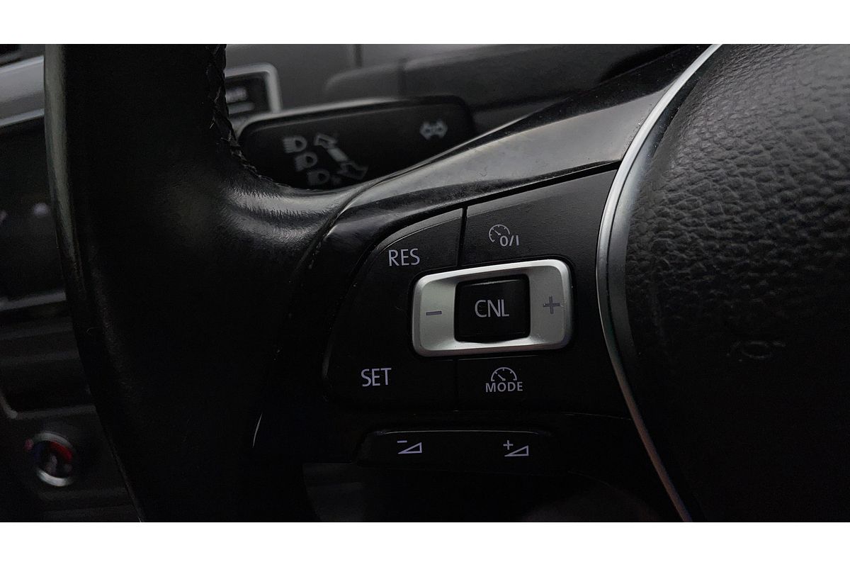 2016 Volkswagen Golf 92TSI Trendline 7