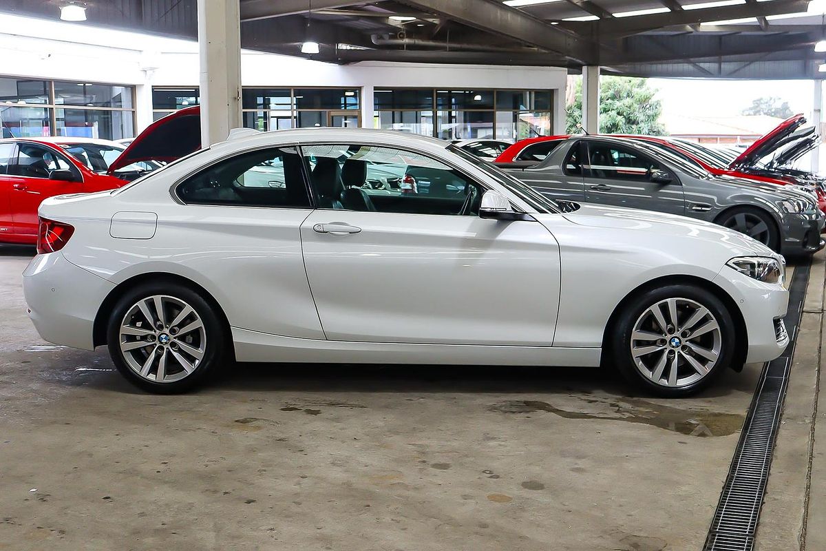 2015 BMW 2 Series 220d M Sport F22