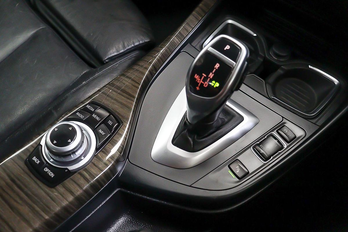 2015 BMW 2 Series 220d M Sport F22