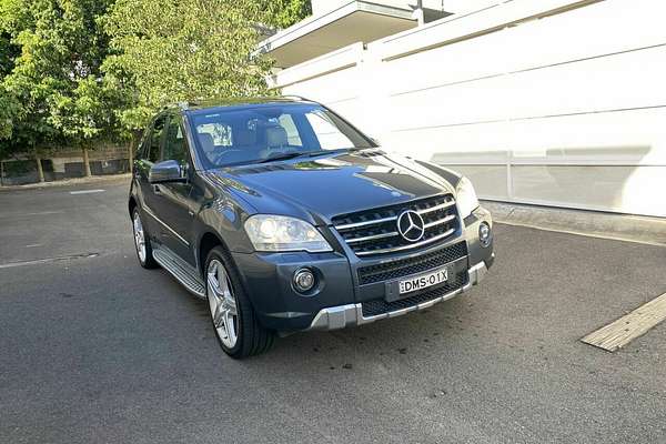 2010 Mercedes-Benz M-Class ML350 CDI BlueEFFICIENCY AMG Sports W164