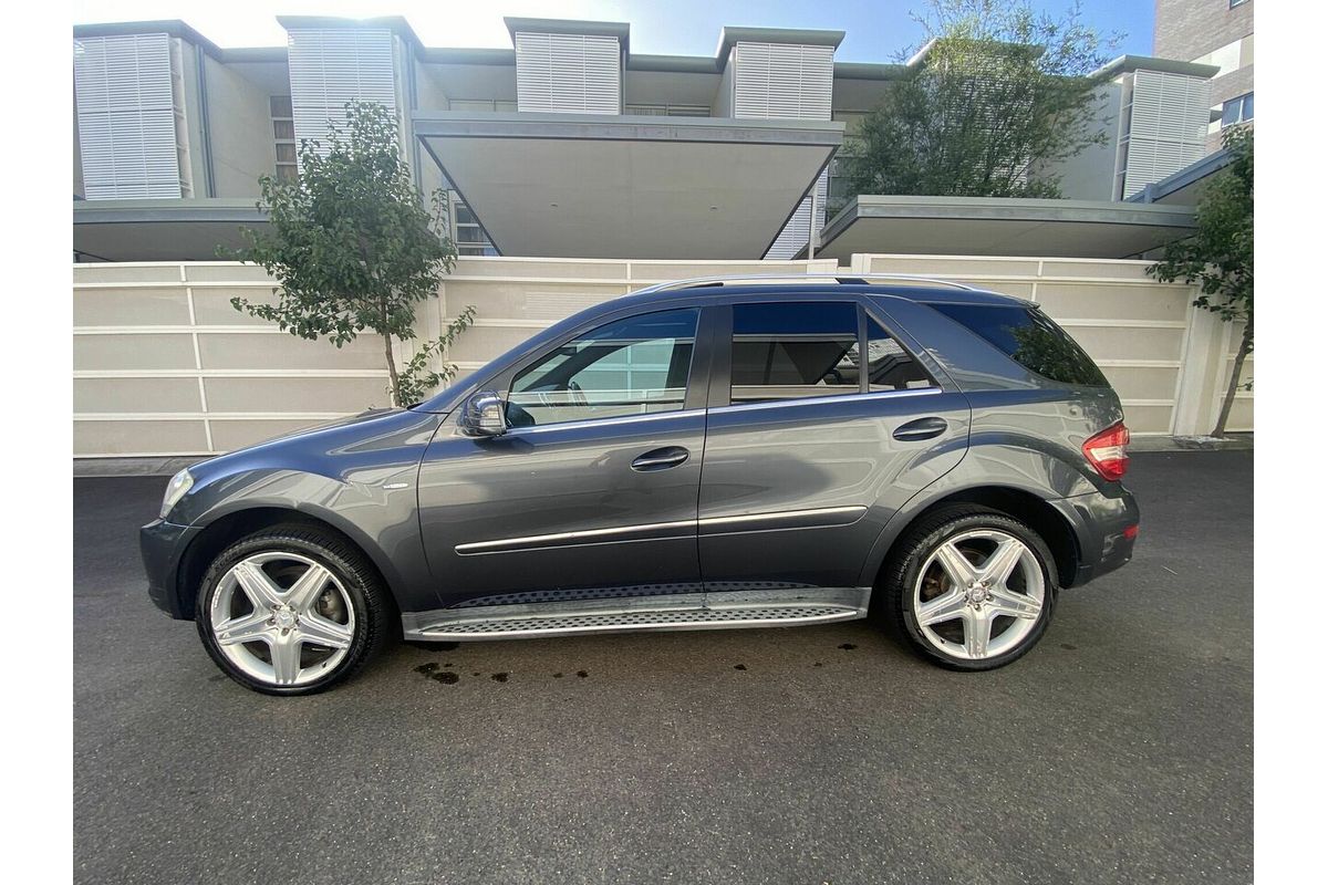 2010 Mercedes-Benz M-Class ML350 CDI BlueEFFICIENCY AMG Sports W164