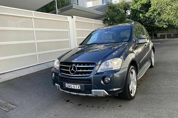 2010 Mercedes-Benz M-Class ML350 CDI BlueEFFICIENCY AMG Sports W164