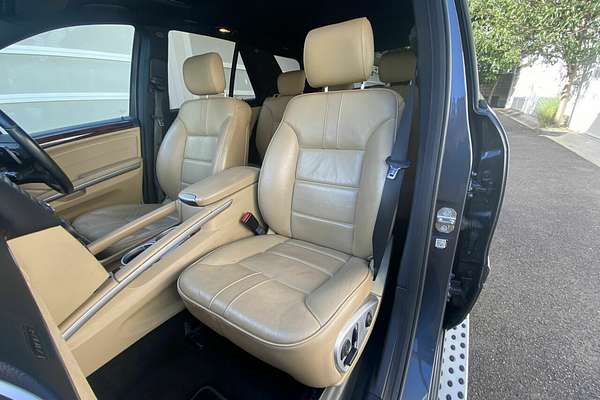 2010 Mercedes-Benz M-Class ML350 CDI BlueEFFICIENCY AMG Sports W164