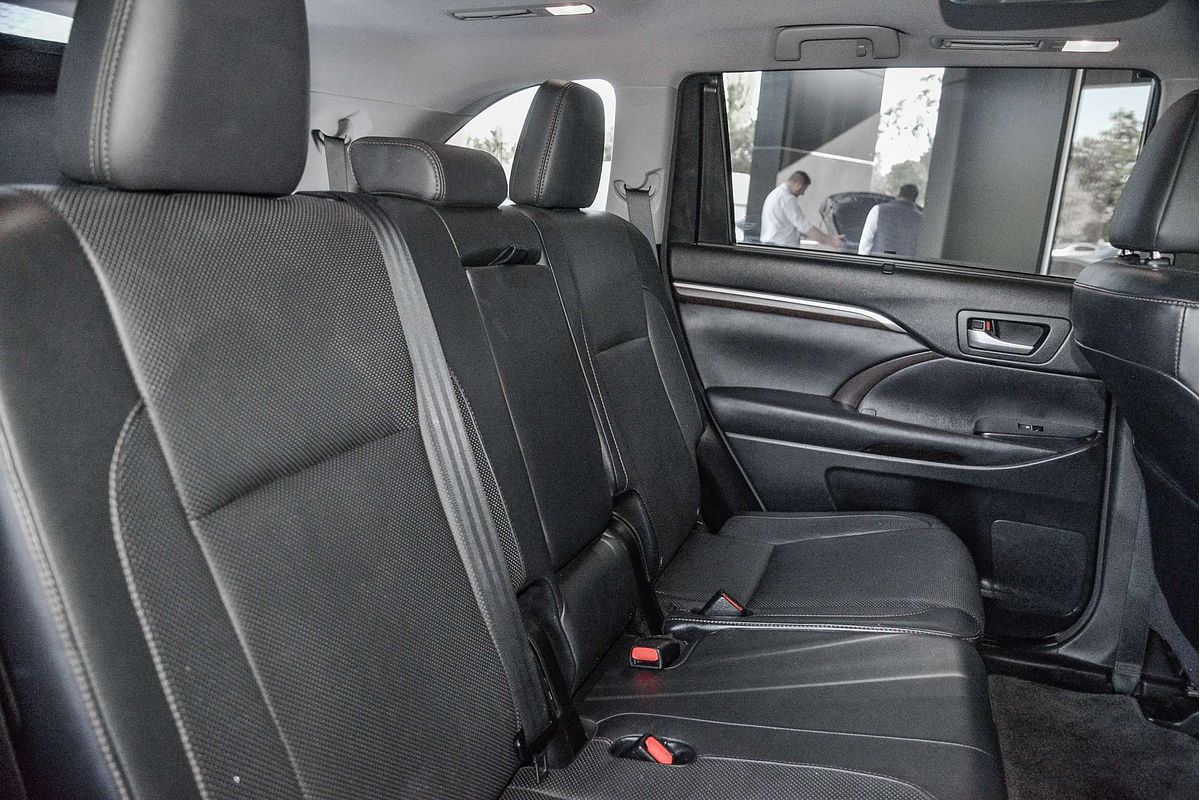 2015 Toyota Kluger Grande GSU55R