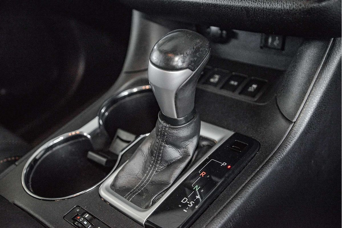 2015 Toyota Kluger Grande GSU55R