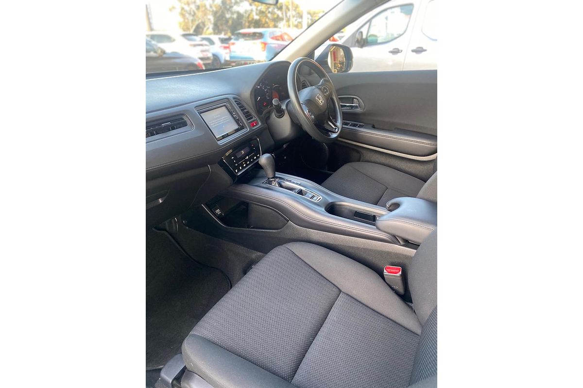 2017 Honda HR-V VTi