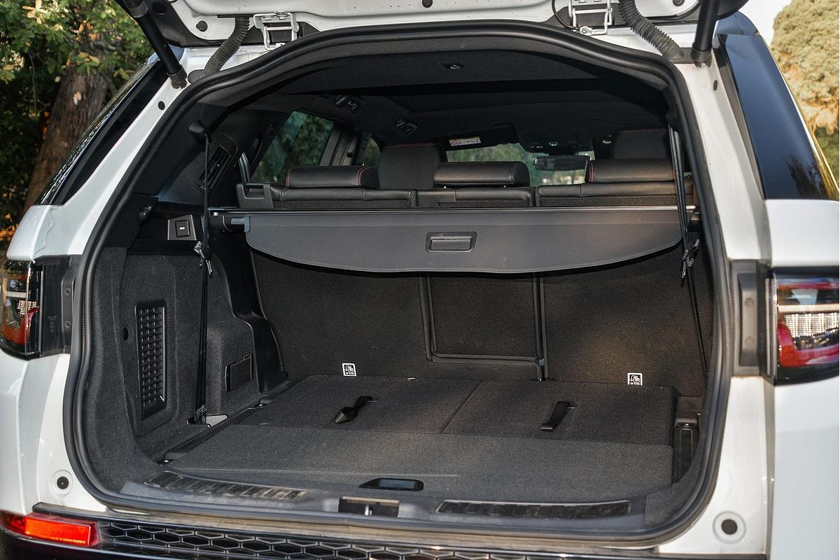 2022 Land Rover Discovery Sport P250 R-Dynamic SE L550