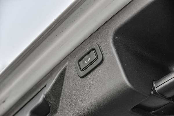 2022 Land Rover Discovery Sport P250 R-Dynamic SE L550