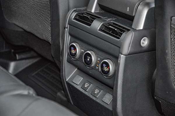 2024 Land Rover Defender 110 P300 S L663