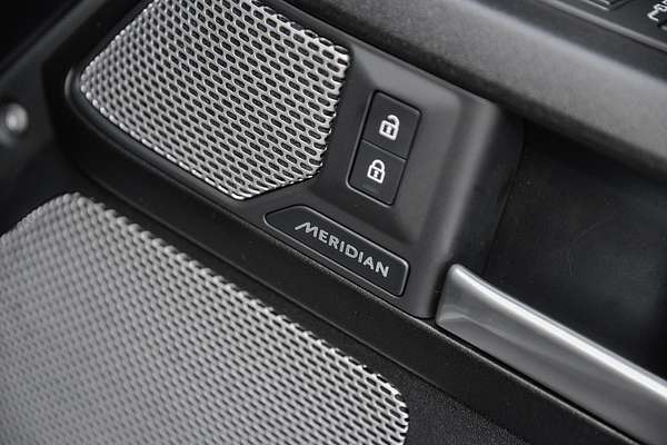 2024 Land Rover Defender 130 P400 Outbound L663