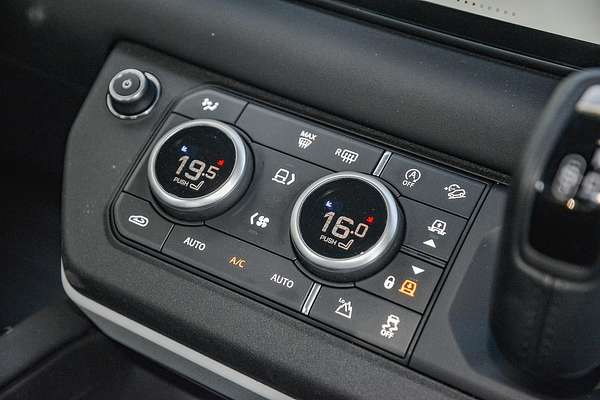 2024 Land Rover Defender 110 P300 S L663