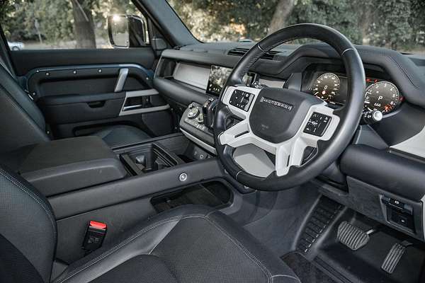 2023 Land Rover Defender 110 P400e X-Dynamic SE L663