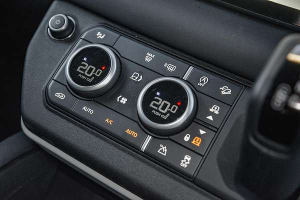 2024 Land Rover Defender 110 P300 S L663