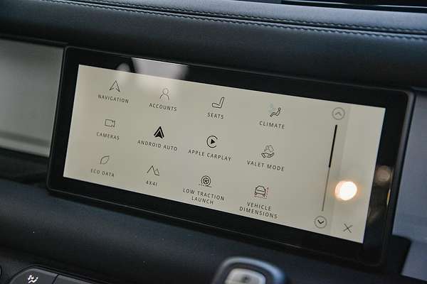 2024 Land Rover Defender 110 P300 S L663