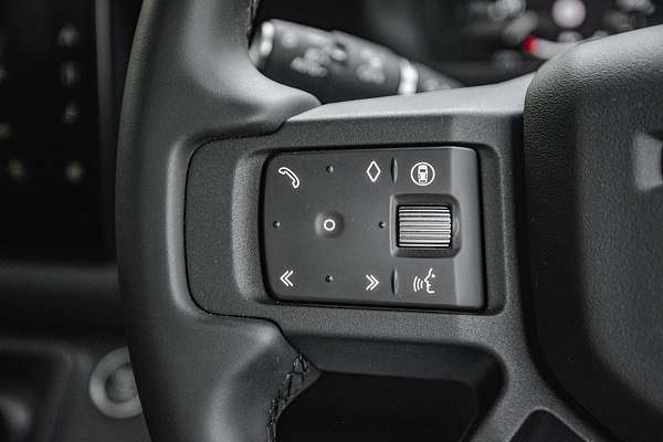 2024 Land Rover Defender 130 P400 Outbound L663