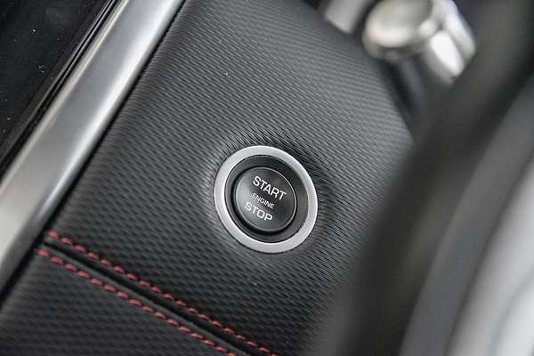 2022 Land Rover Discovery Sport P250 R-Dynamic SE L550