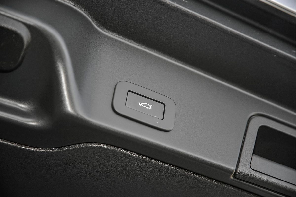2024 Land Rover Range Rover Evoque P250 Dynamic SE L551
