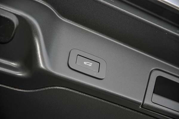 2024 Land Rover Range Rover Evoque P250 Dynamic SE L551