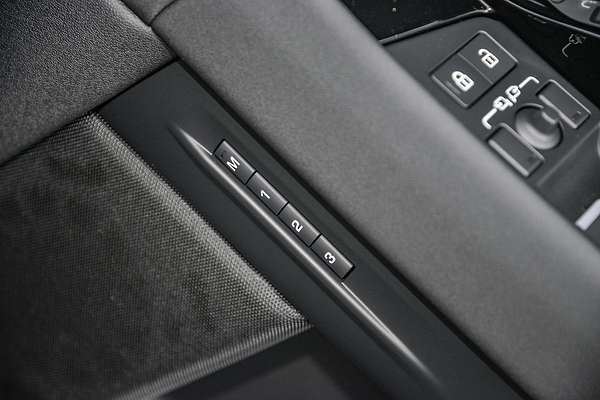 2024 Land Rover Range Rover Evoque P250 Dynamic SE L551