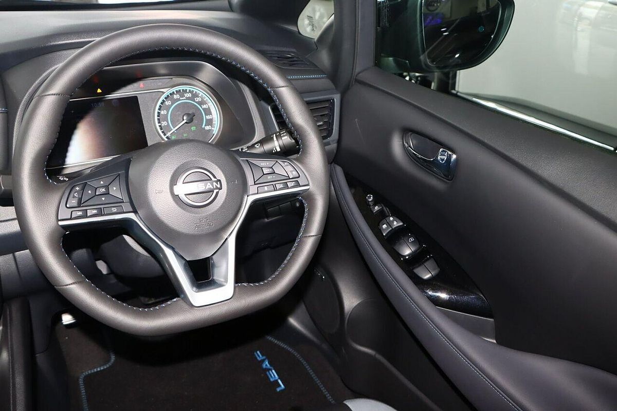 2022 Nissan LEAF e+ ZE1