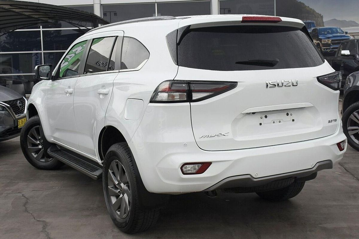 2022 Isuzu MU-X LS-U
