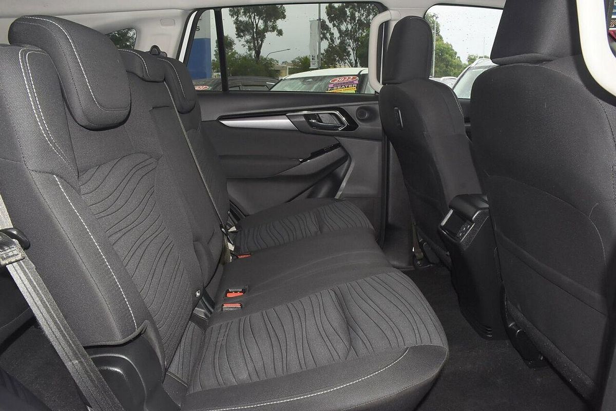 2022 Isuzu MU-X LS-U