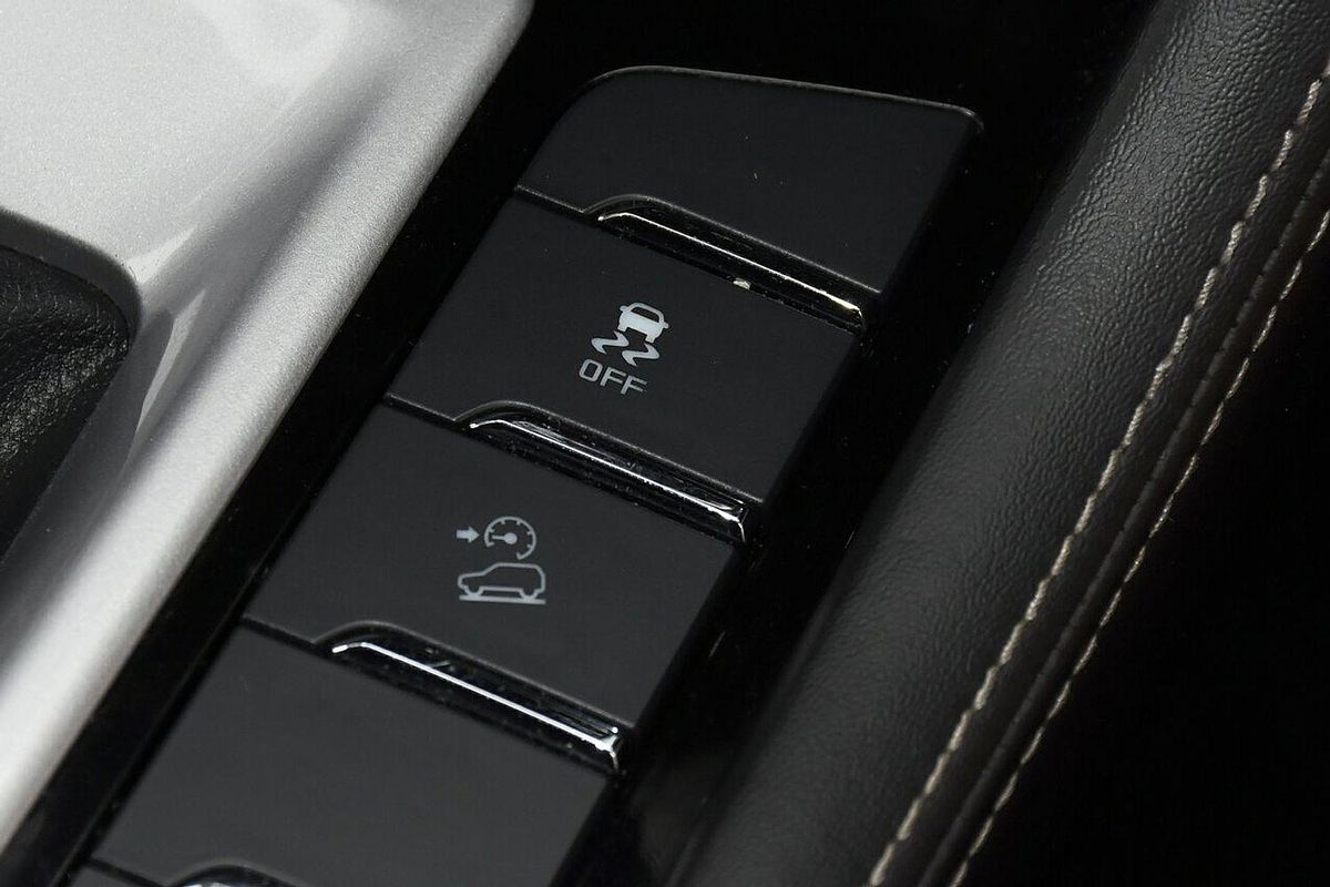 2022 Isuzu MU-X LS-U