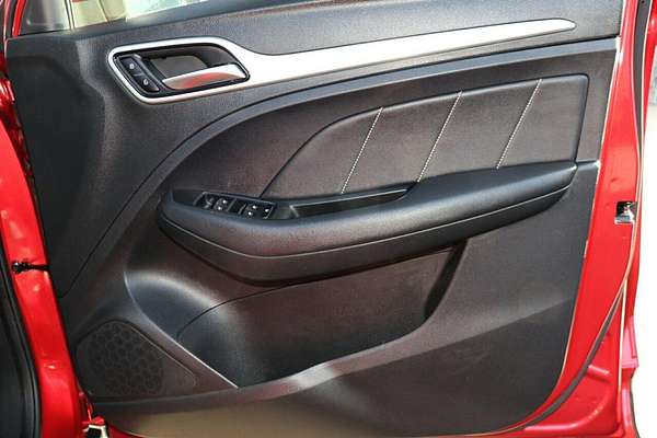 2021 MG ZS Essence AZS1