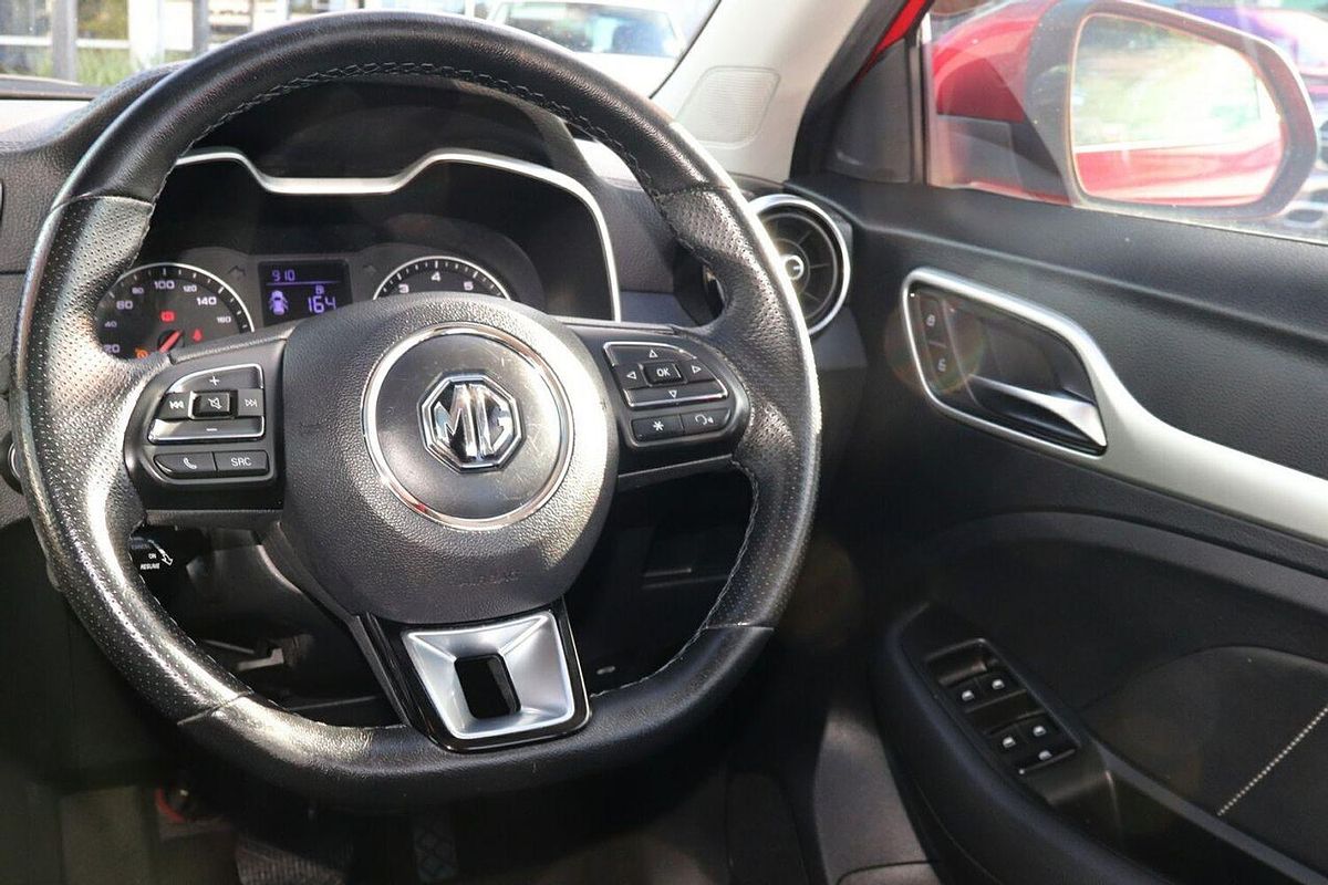 2021 MG ZS Essence AZS1